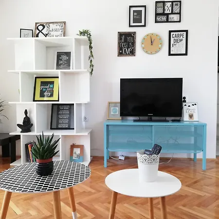 Star Apartment